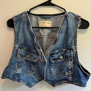 WE THE FREE Free People Cropped Denim Vest - Women’s Size Large